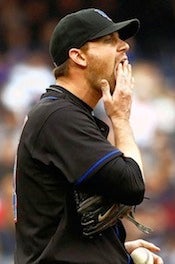 Illustration for article titled The Wall Street Journal Counted How Many Times Mike Pelfrey Licked His Pitching Hand Tuesday Night