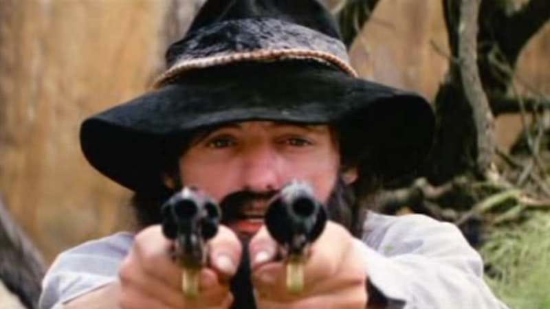 Illustration for article titled Dennis Hopper shoots, steals, and drinks in this dirty Australian biopic
