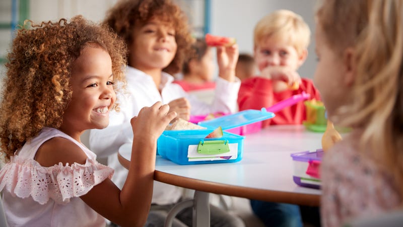 Illustration for article titled Help Your Kindergartener Prepare for the School Lunch Rush