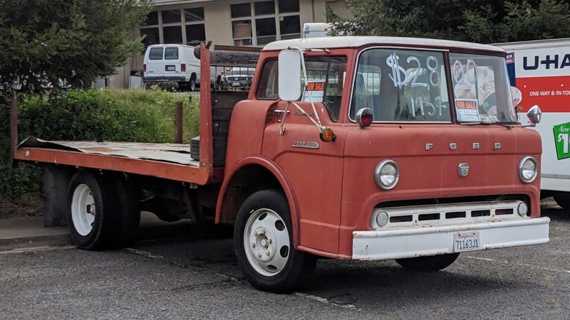 Illustration for article titled Big Red: Photo Dump of Want; 1957 Ford C600