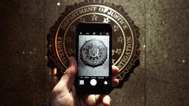 photo of How the FBI’s Fight with Apple Could Change the Future of Smartphone Security image