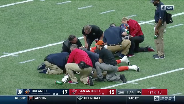 Linebacker Ryan Davis Exits AAF Game On Stretcher After Injuring His Neck While Colliding With A Teammate