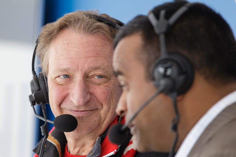 Illustration for article titled Ontario Minister Apologizes For Calling Senators Owner Eugene Melnyk "A Fucking Piece Of Shit" And "A Fucking Loser"