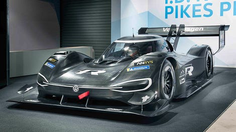 Some Interesting Facts About Volkswagen S Record Smashing Pikes Peak Volkswagen Says Its New All Electric Prototype Racer Is Faster Than An F1 Car