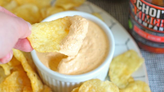 Add These Pantry Items to Sour Cream if You're Into Quick Dips