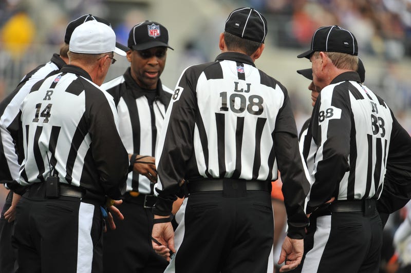 Illustration for article titled NFL Referees Are Officially Locked Out