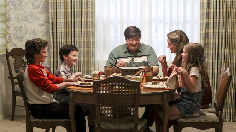 Cbs Gives Young Sheldon A Full Season So It S Bazingas For Everybody