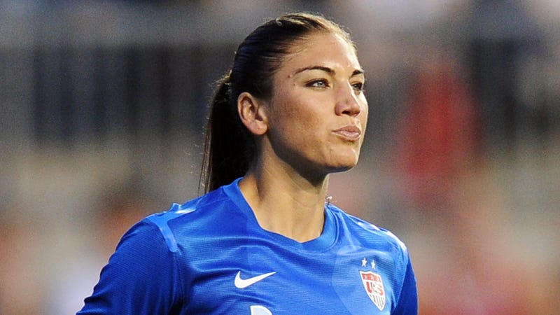 Illustration for article titled Hope Solo's Domestic Abuse Hearing: Nephew Says He Pulled a Gun on Her