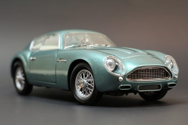 1 18 Scale Aston Martin Db4 Zagato By Whitebox