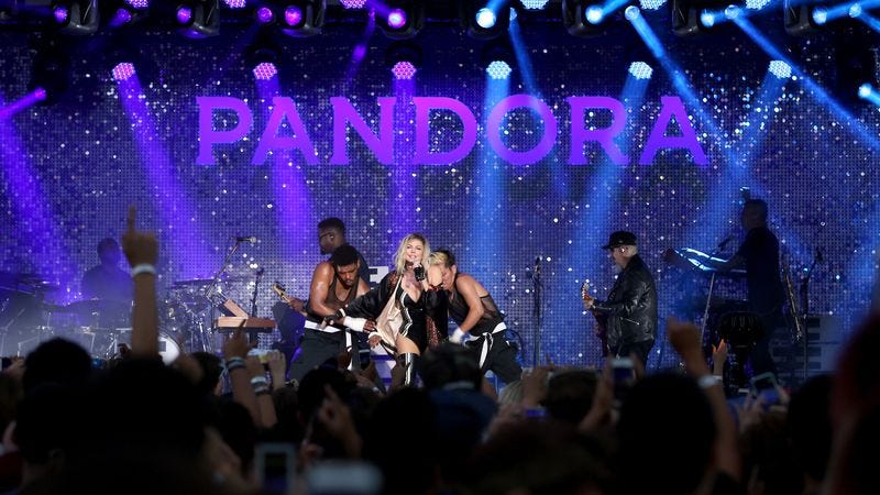 Fergie, performing at the Pandora Summer Crush. (Photo: Jonathan Leibson/Getty Images)