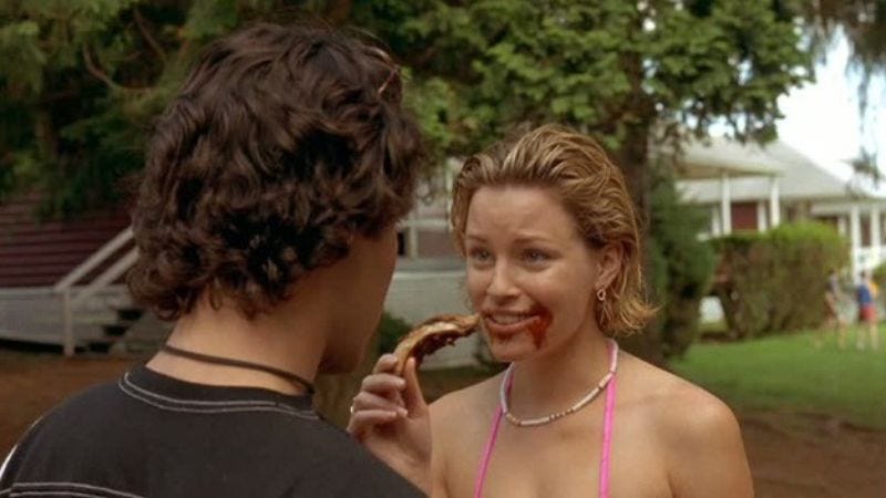 A 28-year-old Elizabeth Banks was "too old" to play Spider ...