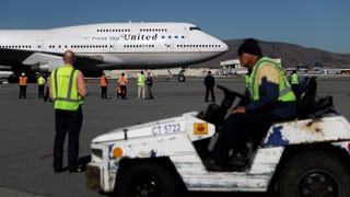 United Airlines Finds Way to Cut Costs That Doesn't Involve Booting Overbooked Passengers