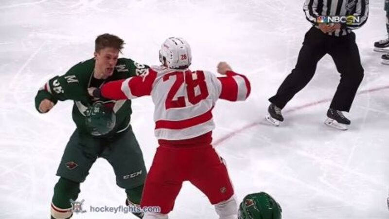 Now This Is An Old-School Hockey Fight