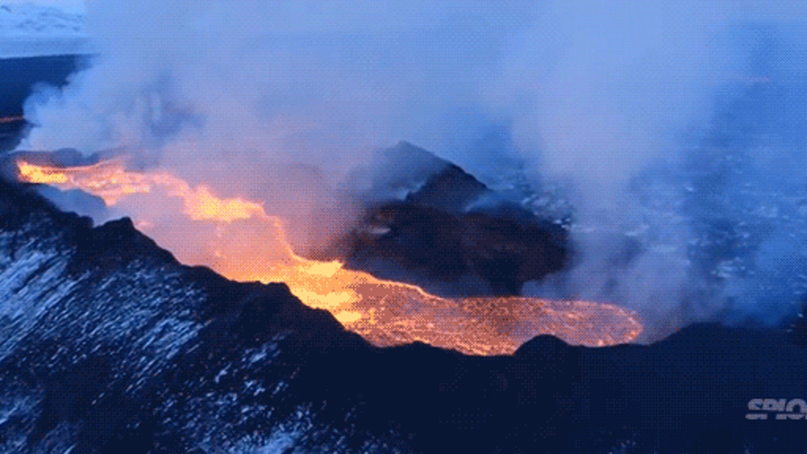 Spectacular video and images of world's largest lava field in 200 years