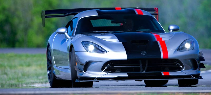 2016 Dodge Viper Acr Meet The Nastiest Street Legal Ever Made The Dodge Viper Just Isn T And Insane Enough For Me Said No One Ever Here To Address S Concerns Is New 2016 Acr