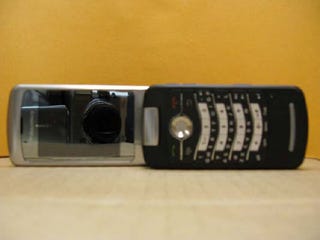 Illustration for article titled BlackBerry Kickstart Flip Phone In the Flesh (Looks Chunky)