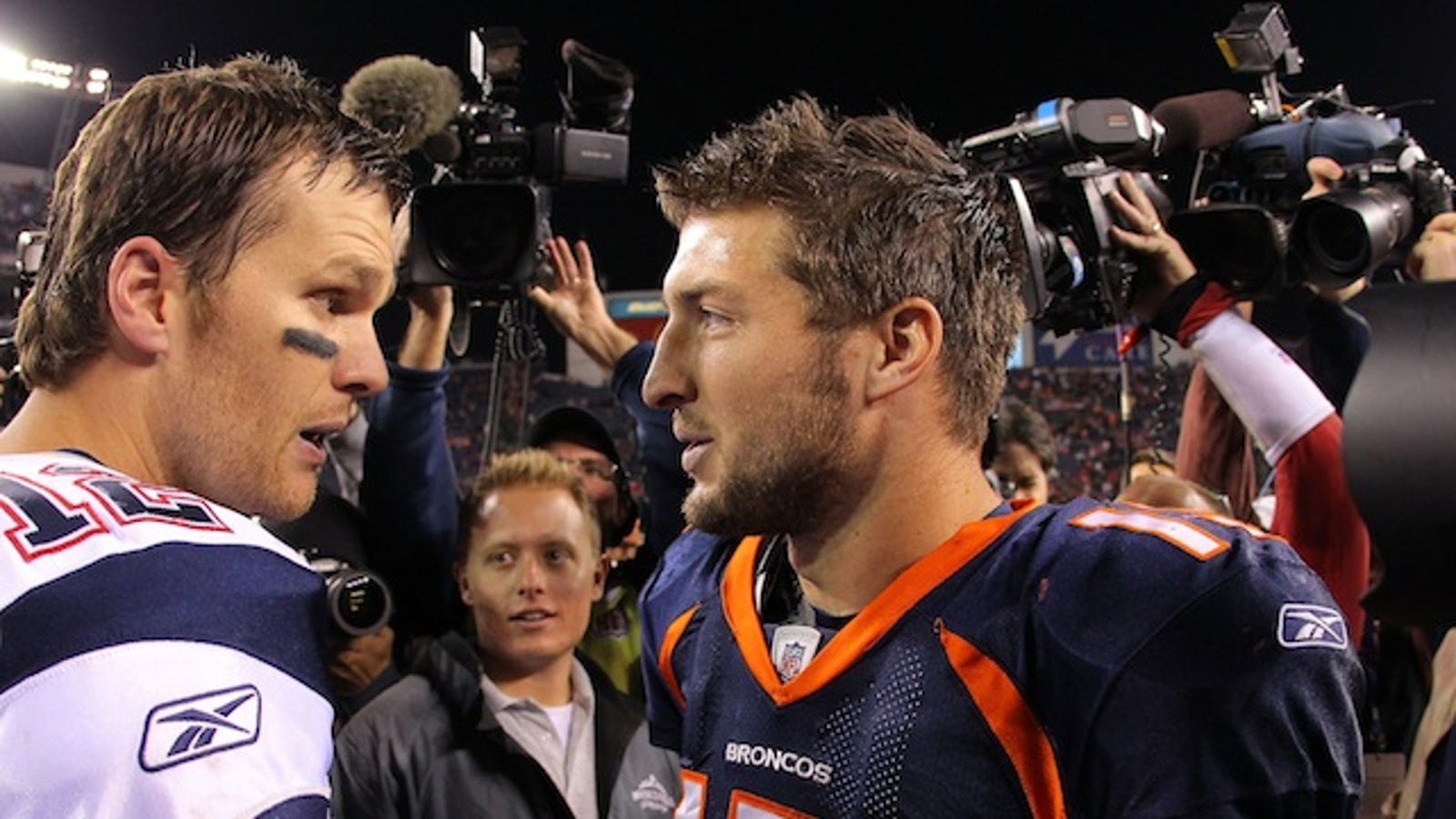 Tom Brady Shows Tim Tebow What A Real Quarterback Looks Like