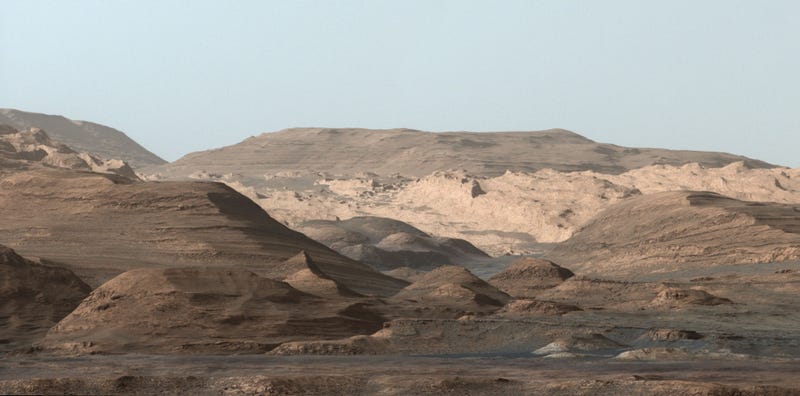 Illustration for article titled Stunning Photo Shows Where the Curiosity Rover is Headed Next on Mars