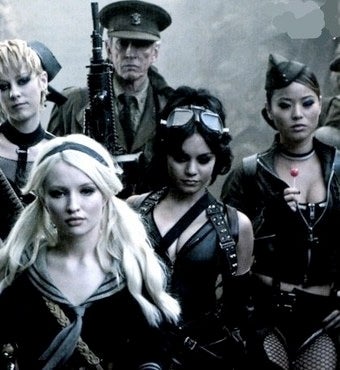 Illustration for article titled First look at Zack Snyder's leather-clad army of crazy women in Sucker Punch