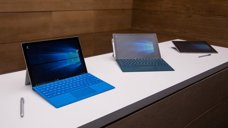 Illustration for article titled Microsoft Finally Agrees to Replace Surface Pro 4s With Horrible Screen Flickering That Can't Be Patched