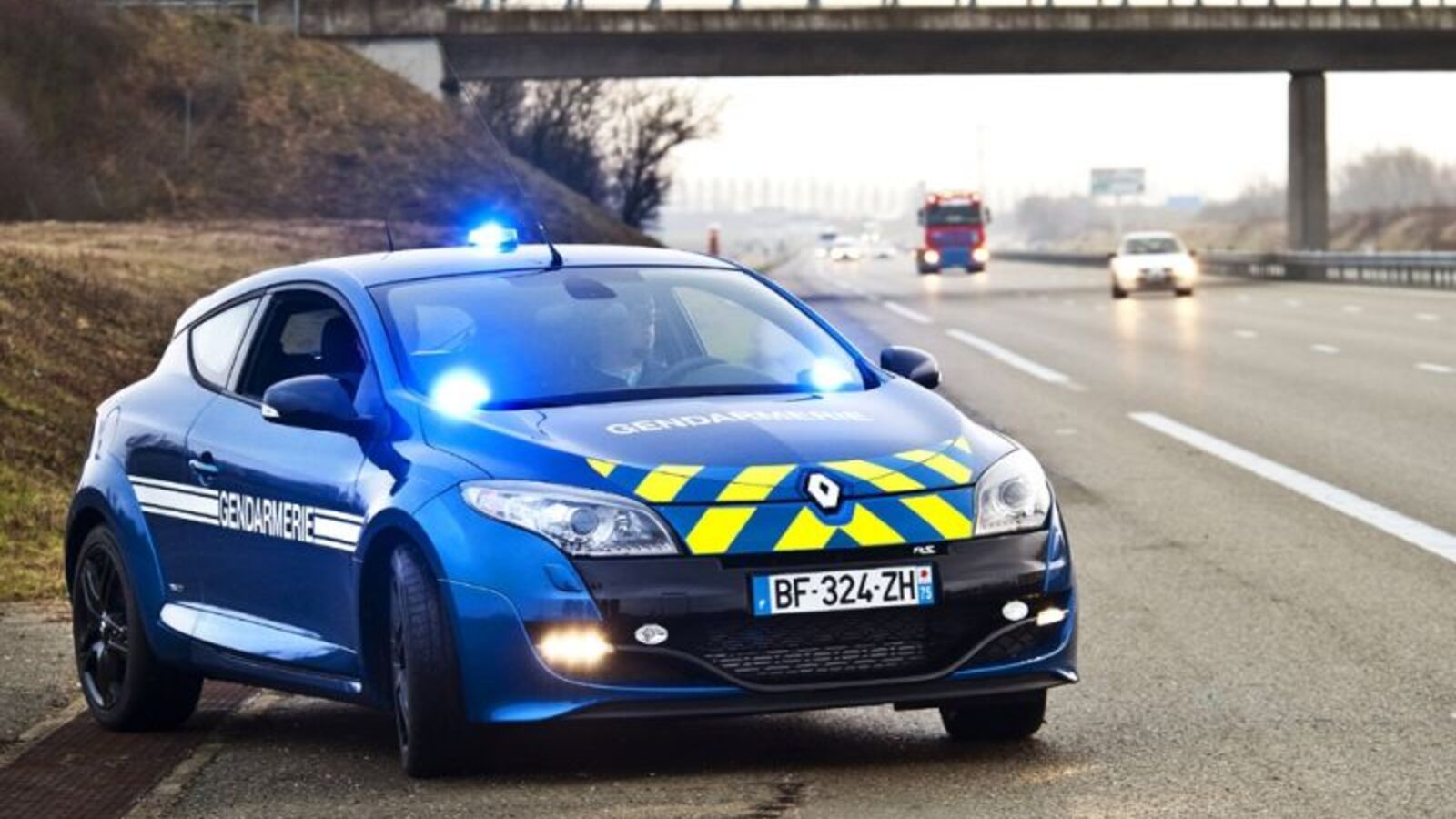 The French get all the cool police cars