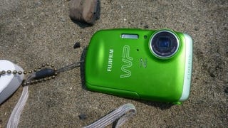 Illustration for article titled Fujifilm Finepix Z33WP Waterproof Cam Review: Small and Smooth Like a Sea Stone