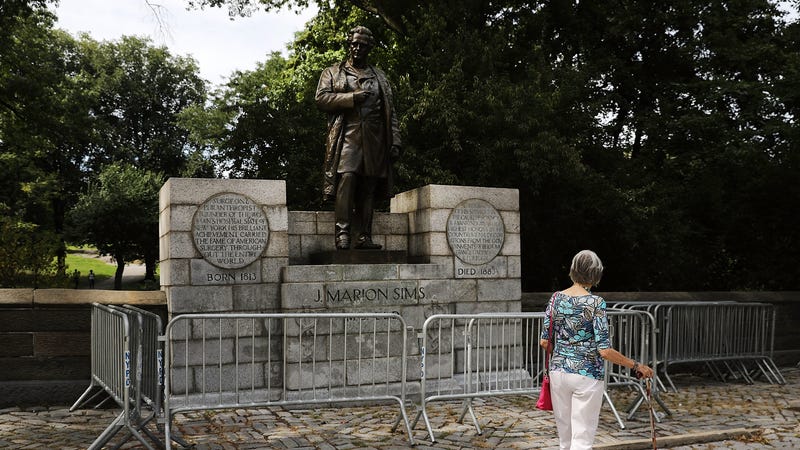 Illustration for article titled NYC Will Remove Statue of Doctor Who Performed Gynecological Experiments on Women Slaves
