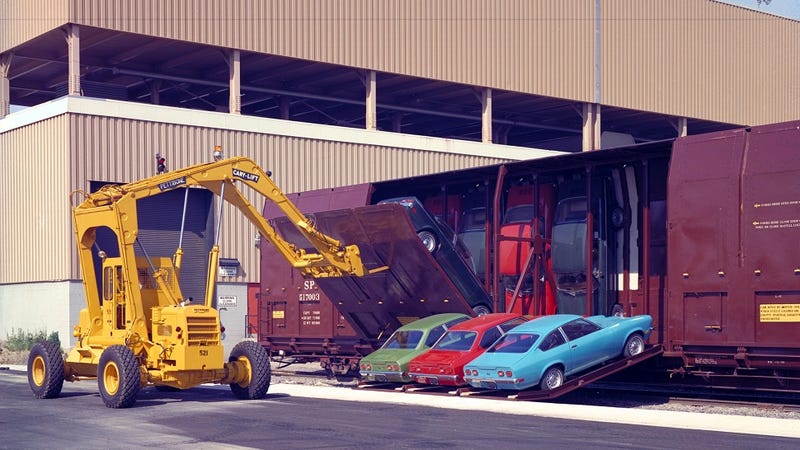 Illustration for article titled Vertical Vehicle Transport And The Vert-A-Pac System