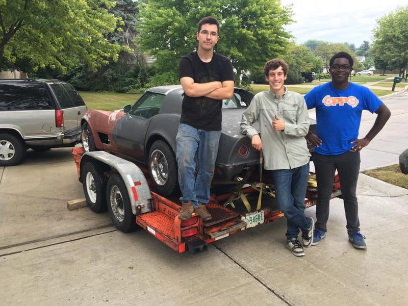 Illustration for article titled Cletus Vette is Off!!