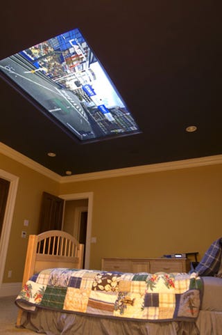 Illustration for article titled Exemplary Mom Builds 98-Inch Screen Inside Kid's Bedroom Ceiling