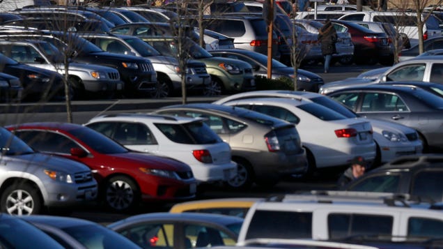 A Mysterious Force is Blocking Car Key Fobs In This Small Canadian Town