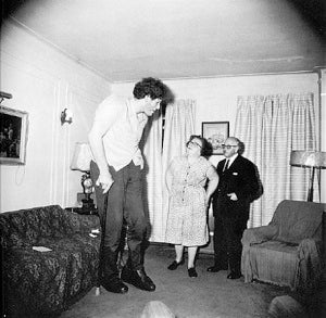 Illustration for article titled Diane Arbus: 38 Years After Suicide, Art Is Made Visible