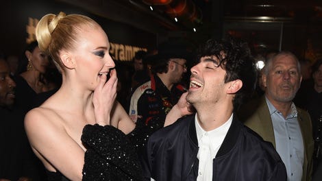 If You Want to Make Sophie Turner Cry, Take Away Her Juul