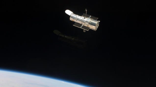 SpaceX is offering to service the Hubble Space Telescope for cheap