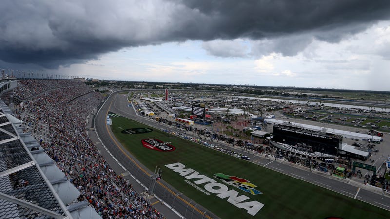 Illustration for article titled A Lightning Strike Decided the Fluke NASCAR Winner at Daytona