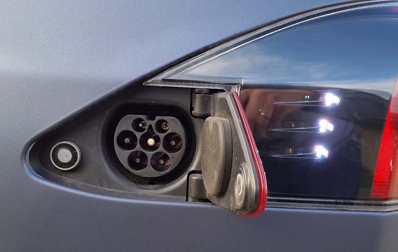 Illustration for article titled Want to Know What is Really Weird About Tesla?