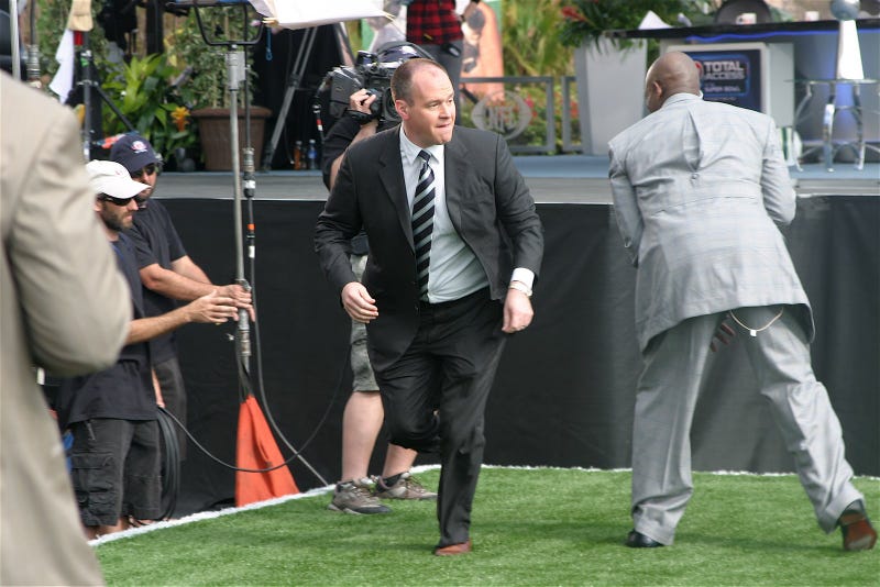 Illustration for article titled Rich Eisen's 40-Yard Dash An Amusing Special-Effects Bonanza