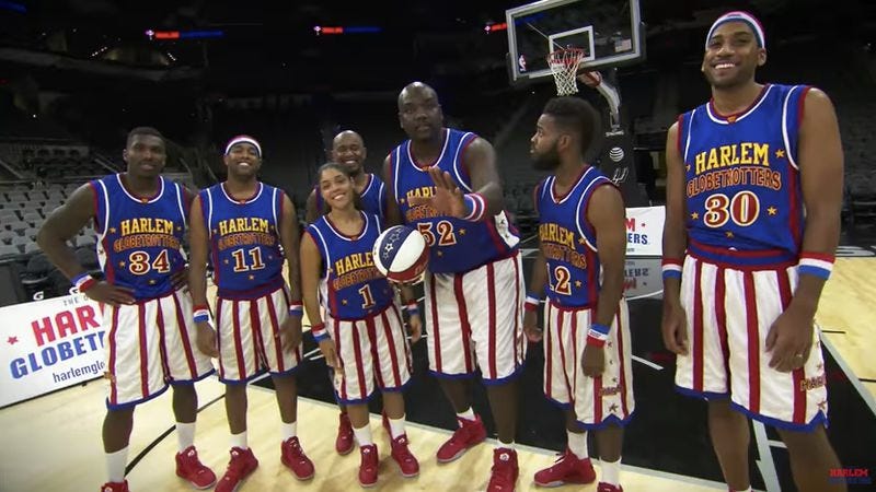 Illustration for article titled Watch the Harlem Globetrotters do some great Harlem Globetrotters-y shit