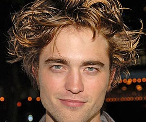 Illustration for article titled Twilight's Vamp To Become Superhero?
