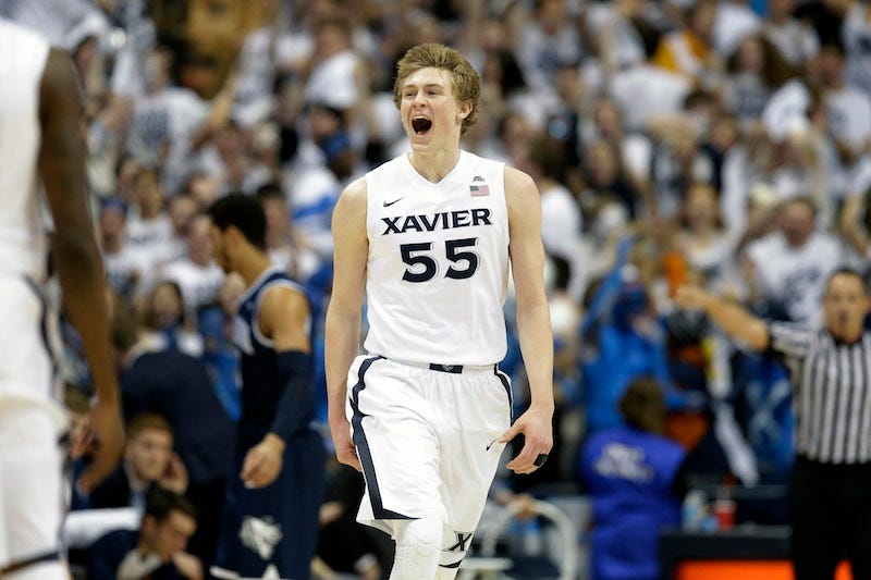 Illustration for article titled Xavier Basketball Player Accused Of Using Fake ID, Pulling His Pants Down At A Bar