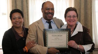 Dori Maynard, left, Richard Prince and Arlene Morgan, then director of the Let’s Do It Better! Workshop on Journalism, Race and Ethnicity at the Columbia University School of Journalism in 2007. Prince was one of the award winners. Rebecca Castillo/Columbia University