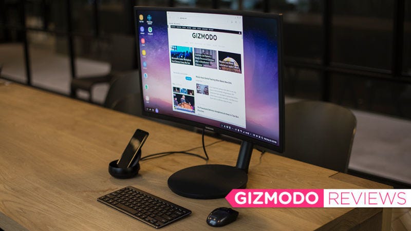 Illustration for article titled Samsung DeX se acerca peligrosamente a convertir un móvil en una computadora hecha y derecha