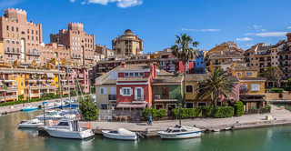 Illustration for article titled Vacationing
in Spain? Here’s Why You Should Not Miss Being In The Beautiful
City Valencia