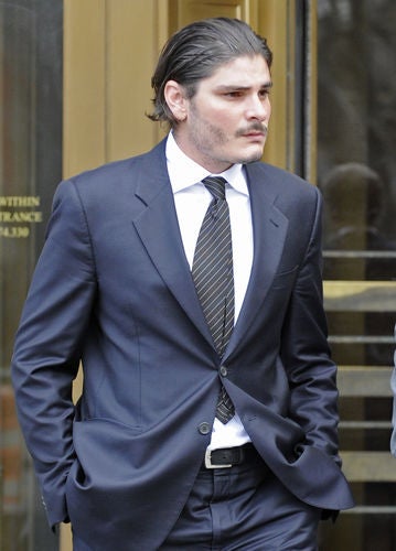 Illustration for article titled New York Art Dealer Pleads Guilty To Running Gambling Ring