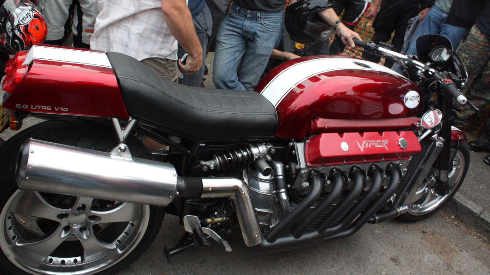 Мотоцикл v10 Viper