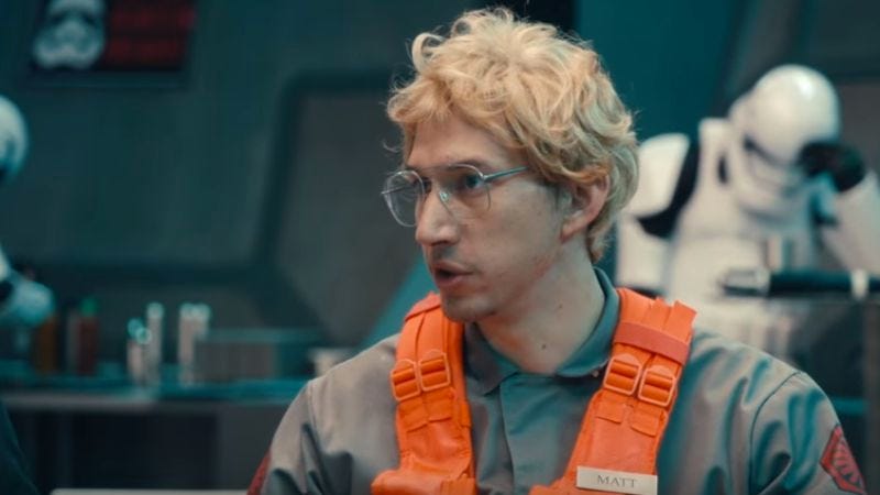 Kylo Ren goes on Undercover Boss in SNL’s requisite Star Wars sketch