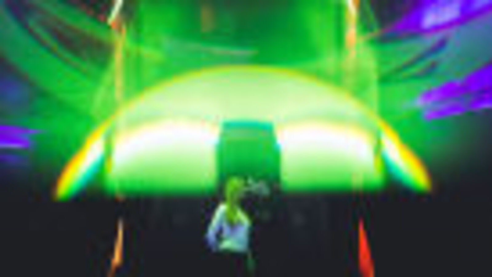 Use a Cheap Prism to Create Amazing LightBending Photo Effects