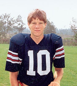 Illustration for article titled Mr. Magary Anxiously Awaits The Arrival Of Brett Favre To His Beloved Vikings