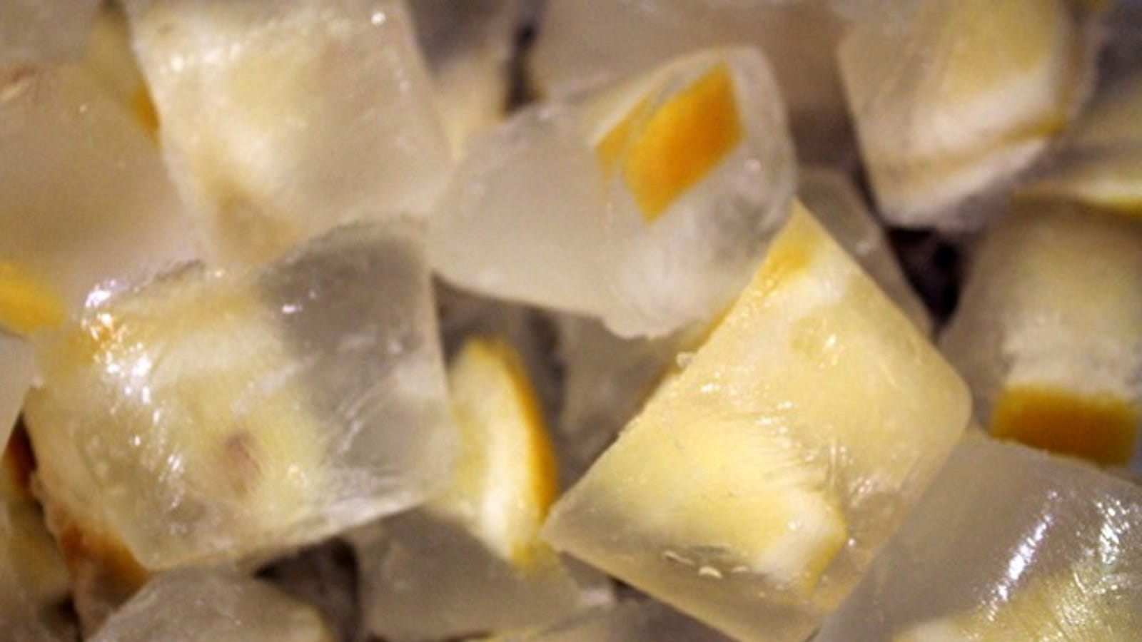 DIY Lemon Vinegar Ice Cubes for Cleaning Your Garbage Disposal