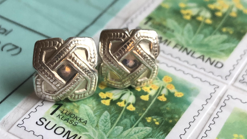Illustration for article titled Polishing Silver Is Deeply Satisfying ... And Very Easy. Heres How You Do It.